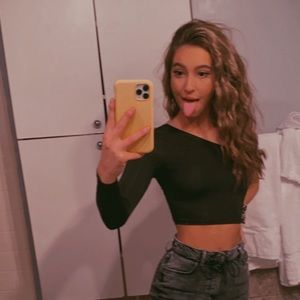 Meet your Posher, Emma